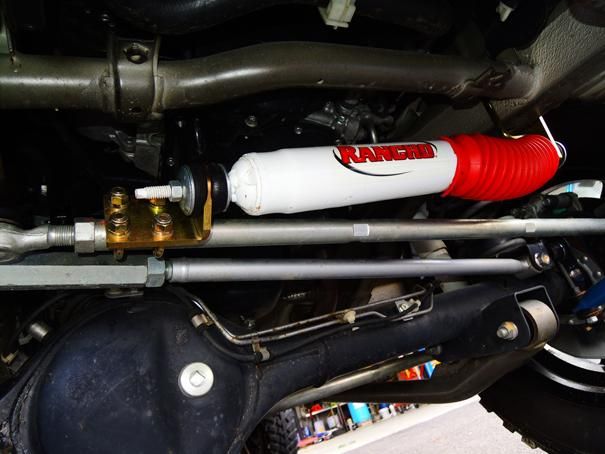 ジムニーJB23W用ステアリングダンパー(ランチョ製) - WIN'SWORKS