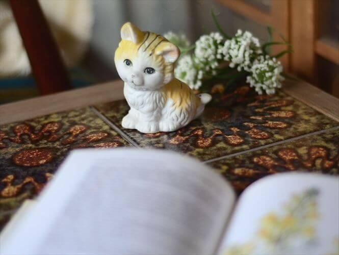 ドイツ製アンティーク陶磁器猫フィギュア 洗練の空気感