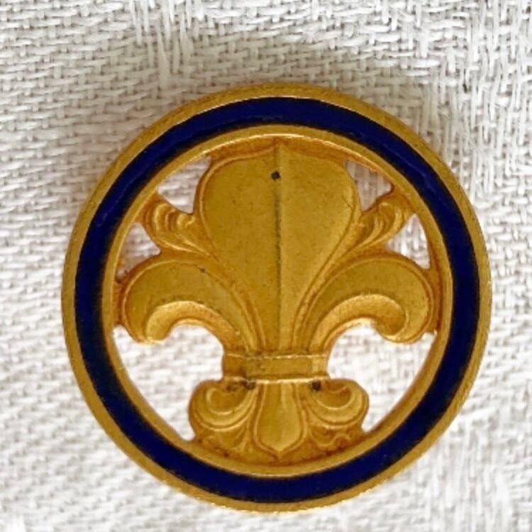 フランス直輸入の百合ヴィンテージブローチ