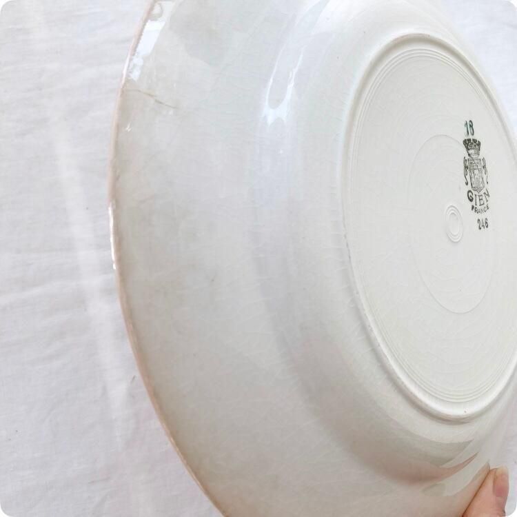 フランスアンティーク GIEN 赤い花柄皿