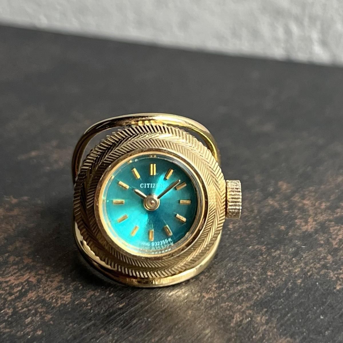 CITIZEN RING WATCH (シチズン リングウォッチ) エメラルドグリーン