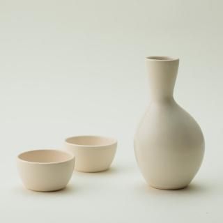 山田光・白磁艶消し徳利&杯セット｜低座の椅子と暮らしの道具店