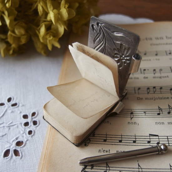 フランスアンティーク | エーデルワイスのカルネドバル（舞踏会用の