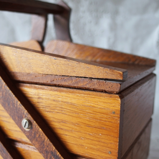 ソーイングボックス アンティーク | フランスアンティーク 脚付き