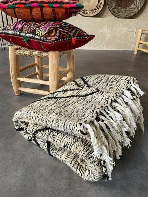 モロッコラグ「ZANAFIキリムキャメル」ブジャァッド産 ウール手織りラグ