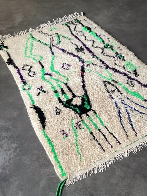 モロッコラグ「AZILALアジラル」RAZ017ホワイト、グリーン/Hibou