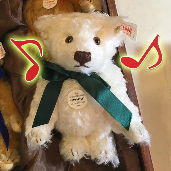 日本限定シュタイフ・ベアの初代～5代目までが小さくなって