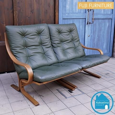 FUJI FURNITURE(冨士ファニチア)のAgio(アージオ) 本革 2Pソファー。曲