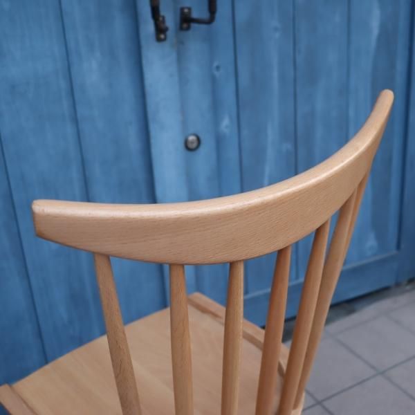 QUON(クオン)取り扱い、ポーランドのチェアメーカーFAMEG(ファーメグ