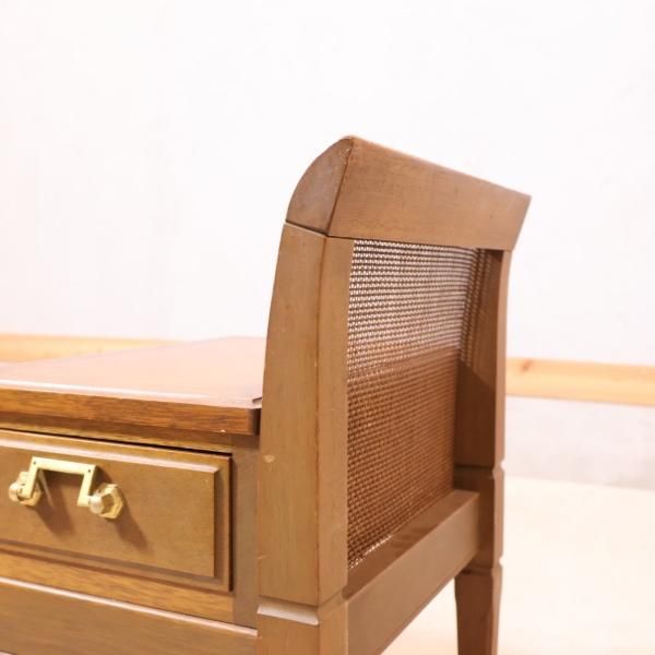 maruni(マルニ木工)地中海シリーズ テレフォンベンチです。クラシック