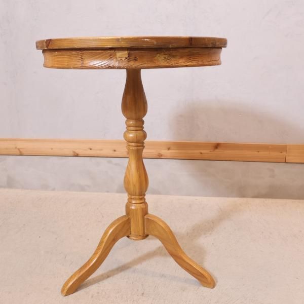 CRASH GATE(クラッシュゲート)のクリップ サイドテーブルです。古木材