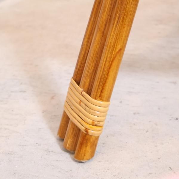 KAZAMA(カザマ)のラタンを使用したリゾートスタイルのガラス円形