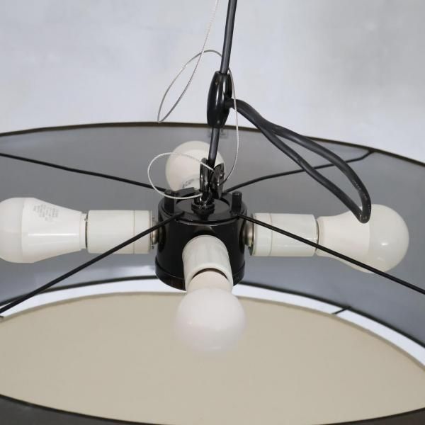 IDEE(イデー)ORB CEILING LAMP(オーブシーリングランプ)です。シェード