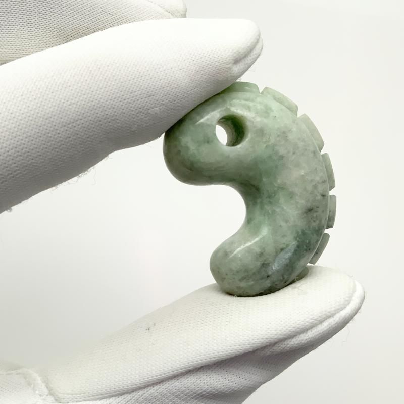 ひびき 獣形 薙鎌 翡翠勾玉 ひびき 獣形 薙鎌 翡翠勾玉 ひびき 獣形 薙