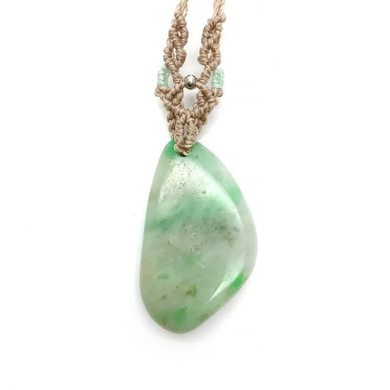 糸魚川翡翠タンブル マクラメ編みペンダント 】 | めのうの店川島