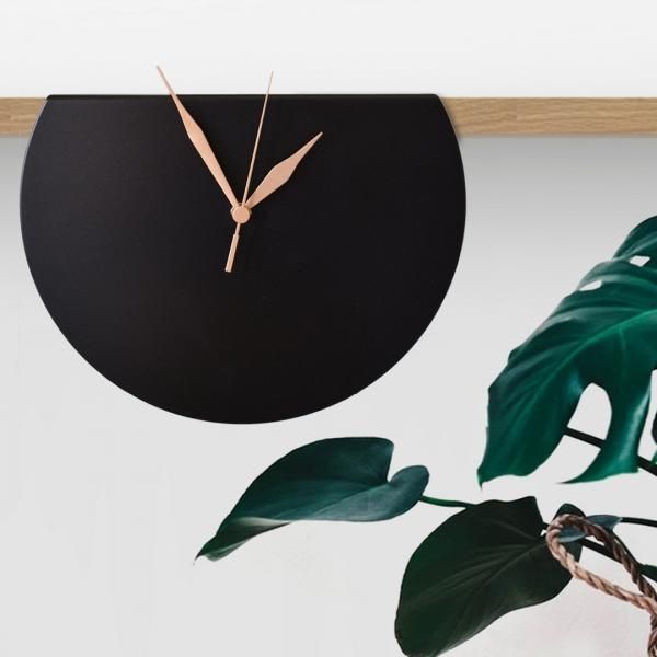 Wallaby | ブラック ガラ クロック - ローガンアトリエ