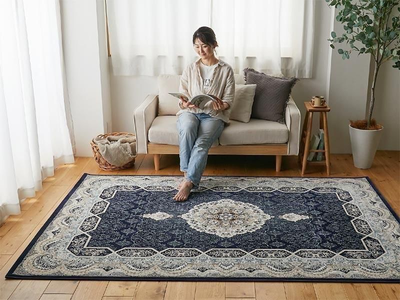 デザインが浮き立つ豪華な織。世界最高レベルの超高密度で織られた