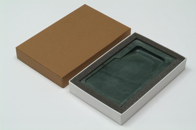 洮河緑石硯 門字型 5インチ【規格品】 - 書道用具専門店 西本皆文堂