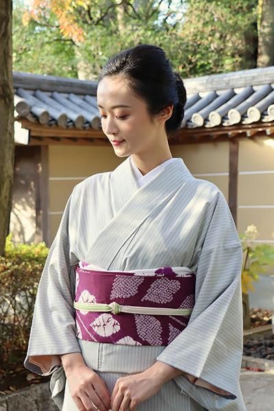 W-607】衿秀製 縮緬地 帯揚げ 輪出し絞り 梅 白色×京紫色 - 銀座きもの