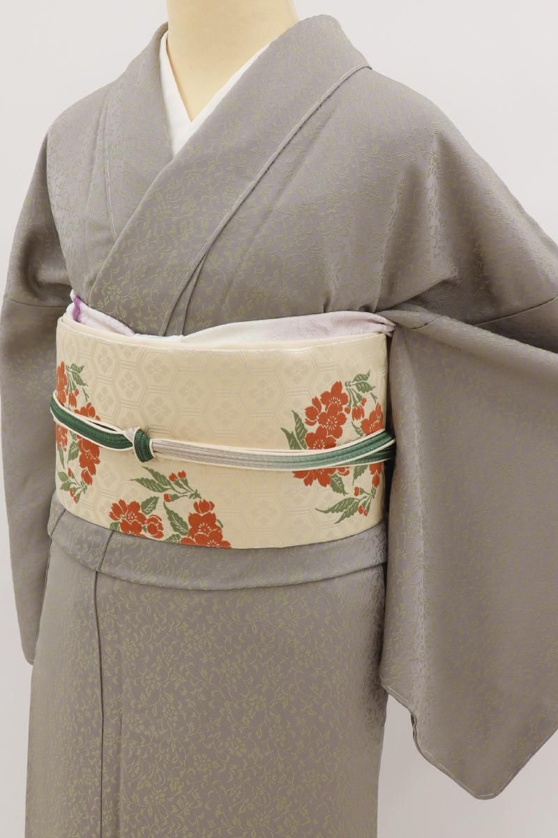 銀座【C-3077】織着物 薄色 花唐草の地紋 :身丈156/裄68.5/広め - 銀座