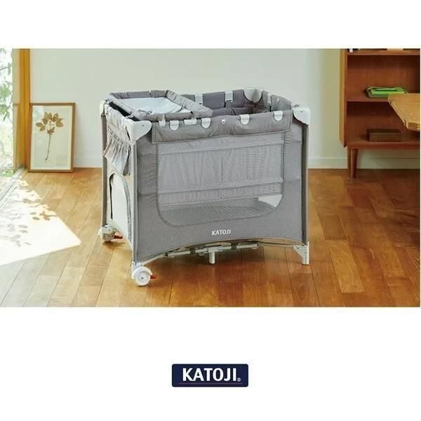 ポータブルベビーベッドおむつ替えテーブル付 カトージ(ミニサイズ