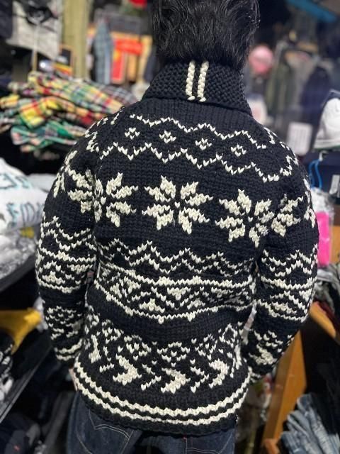 KANATA/カナタカウチンスノーフレイク black- 夜型大型セレクト