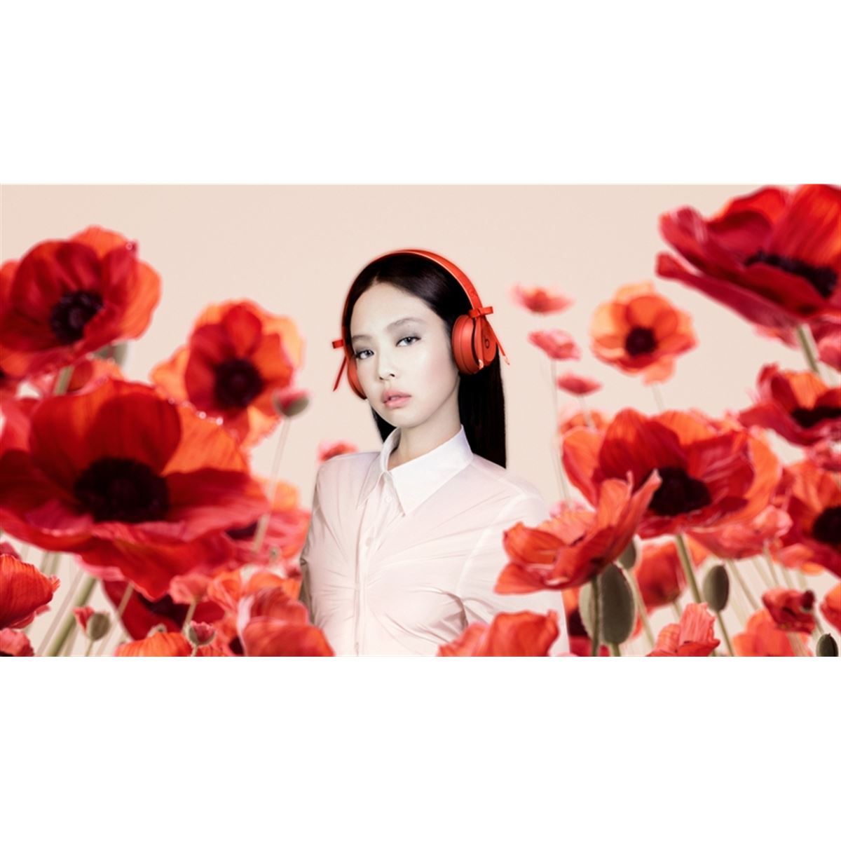 Beats、JENNIEとコラボした「Beats Solo 4 - JENNIE スペシャル