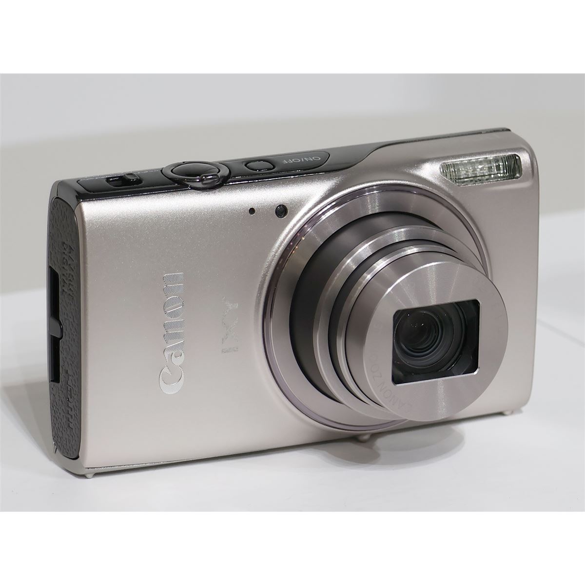 キヤノン、光学12倍ズームのコンデジ「IXY 650 m」を10月23日に発売