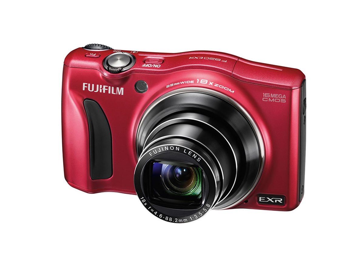 富士フイルム、0.21秒AFを実現した光学18倍ズームの「FinePix F820EXR