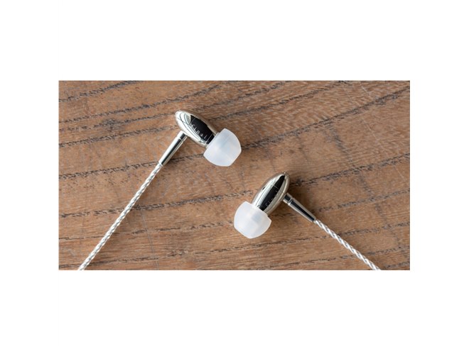 ファイナル、バランスドアーマチュア型のフラッグシップ「FI-BA-SST