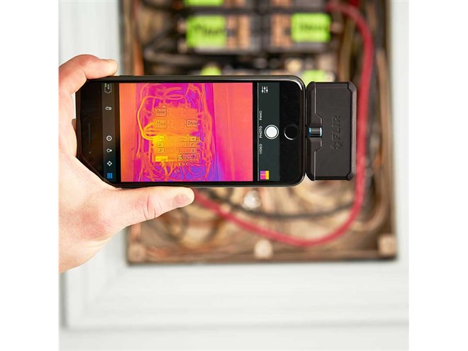 スマホ接続用のサーモグラフィカメラ「FLIR ONE PRO」、49,800円で発売