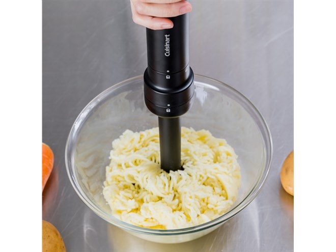 クイジナート、新アタッチメント「マッシャー」付きハンドブレンダー