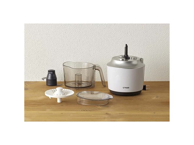 タイガー、「良い音設計シリーズ」のフードプロセッサー「SKU-A100