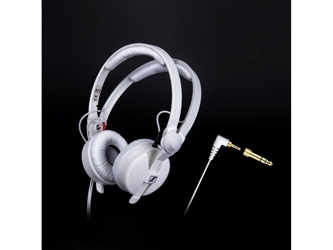 ゼンハイザー、オンイヤーDJヘッドホン「HD 25」に数量限定ホワイト