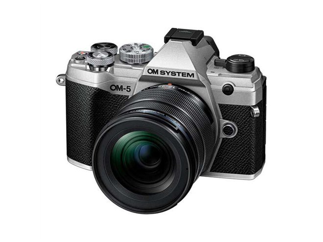OMデジタル、「OM SYSTEM」ロゴを配したミラーレスカメラ「OM-5」を