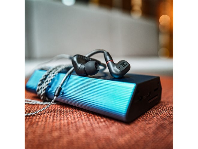 ゼンハイザー、デュアルチューニングシステム搭載の有線イヤホン「IE