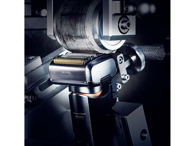 イズミ、5年保証付き6枚刃シェーバー「everedge IZUMI PREMIUM」を本日
