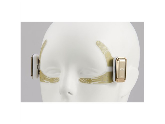 ヤーマン、目もとのリフトアップをデザインする美顔器「デザインリフト