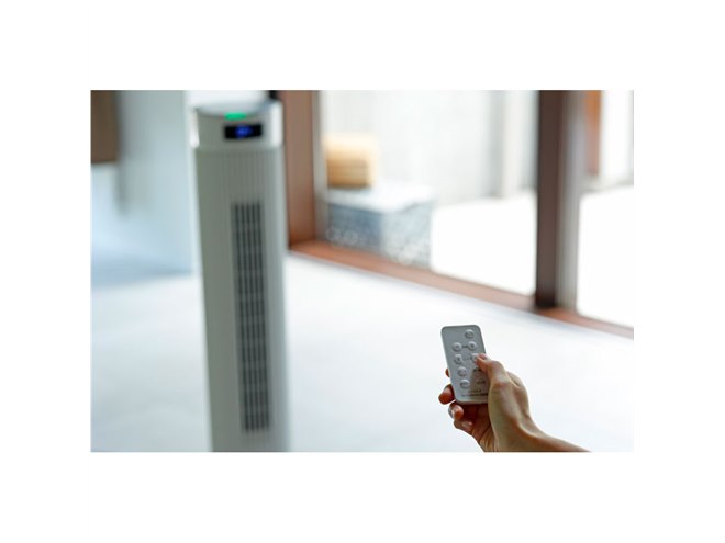 シロカ、最大約20mまで届くパワフル風量を実現したタワーファン