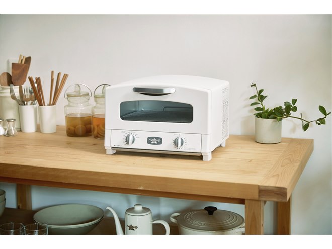 Aladdin「グラファイトトースター」が可動式焼き網を新採用して