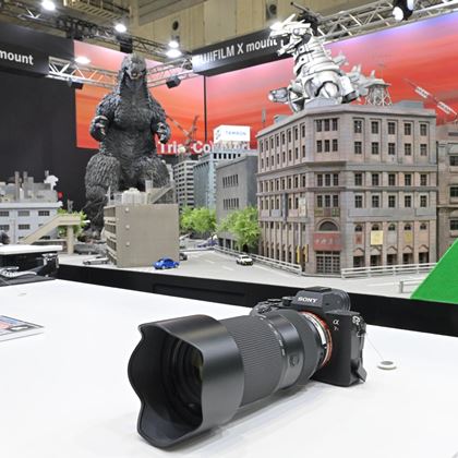 ソニーから、1型センサー搭載コンデジ「RX100 V」の改良版が登場