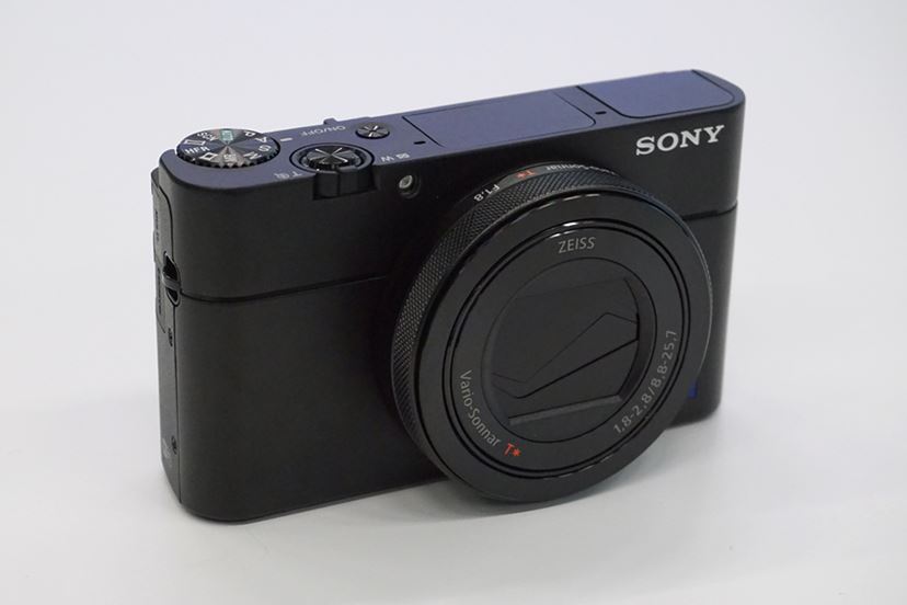 世界最速の高速AFと高速連写を実現！ ソニーから新型の1インチ高級