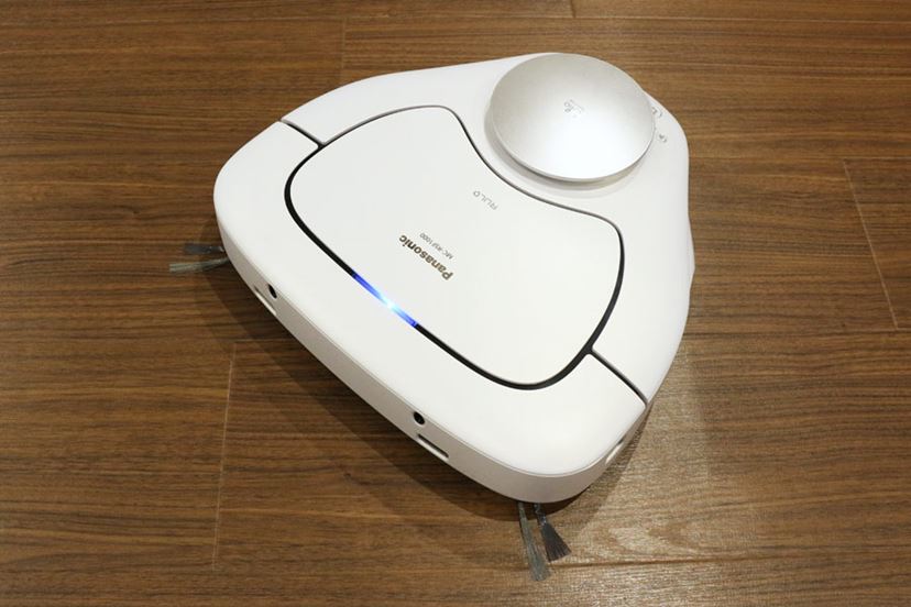 段差を乗り越えるロボット掃除機！ パナソニックの新「RULO（ルーロ