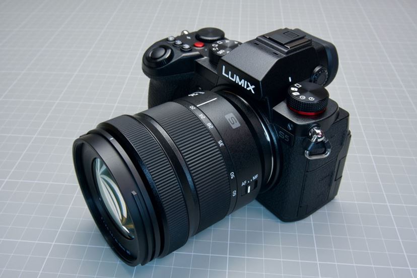 LUMIX「DC-S5」レビュー。シリーズ最小＆最軽量のフルサイズミラーレス