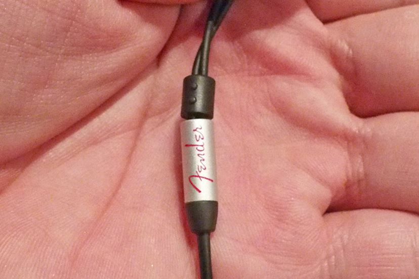 Fenderから6BA搭載の最上位イヤホン「FXA9」が登場！ - 価格.comマガジン