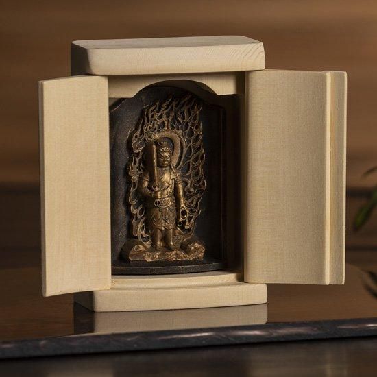 弘法大師御誕生1250年記念 小さな厨子に入った小さな仏さま 是空