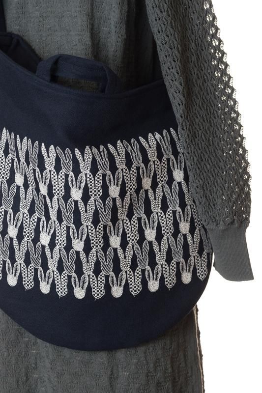 ミナペルホネン pomppia ショルダーバッグ ラージサイズ - ミナ