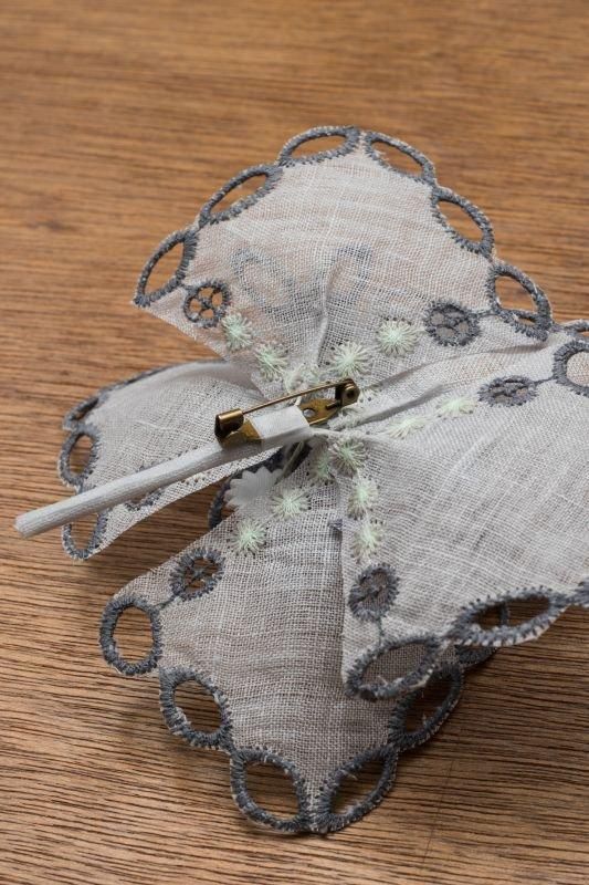 mina perhonen sound drop コサージュ (bouquet) - ミナペルホネン正規