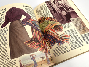 Banana Republic Guide to Travel & Safari Clothing（古書）