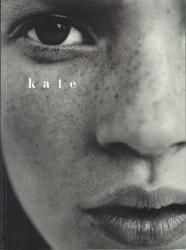 Kate: Kate Moss ケイト・モス写真集 - 古本買取販売 ハモニカ古書店